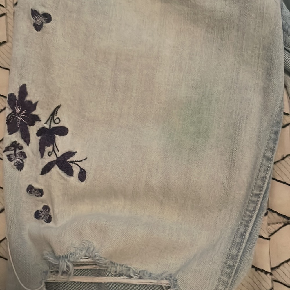 Old Navy Jeans - Picture 2 of 2